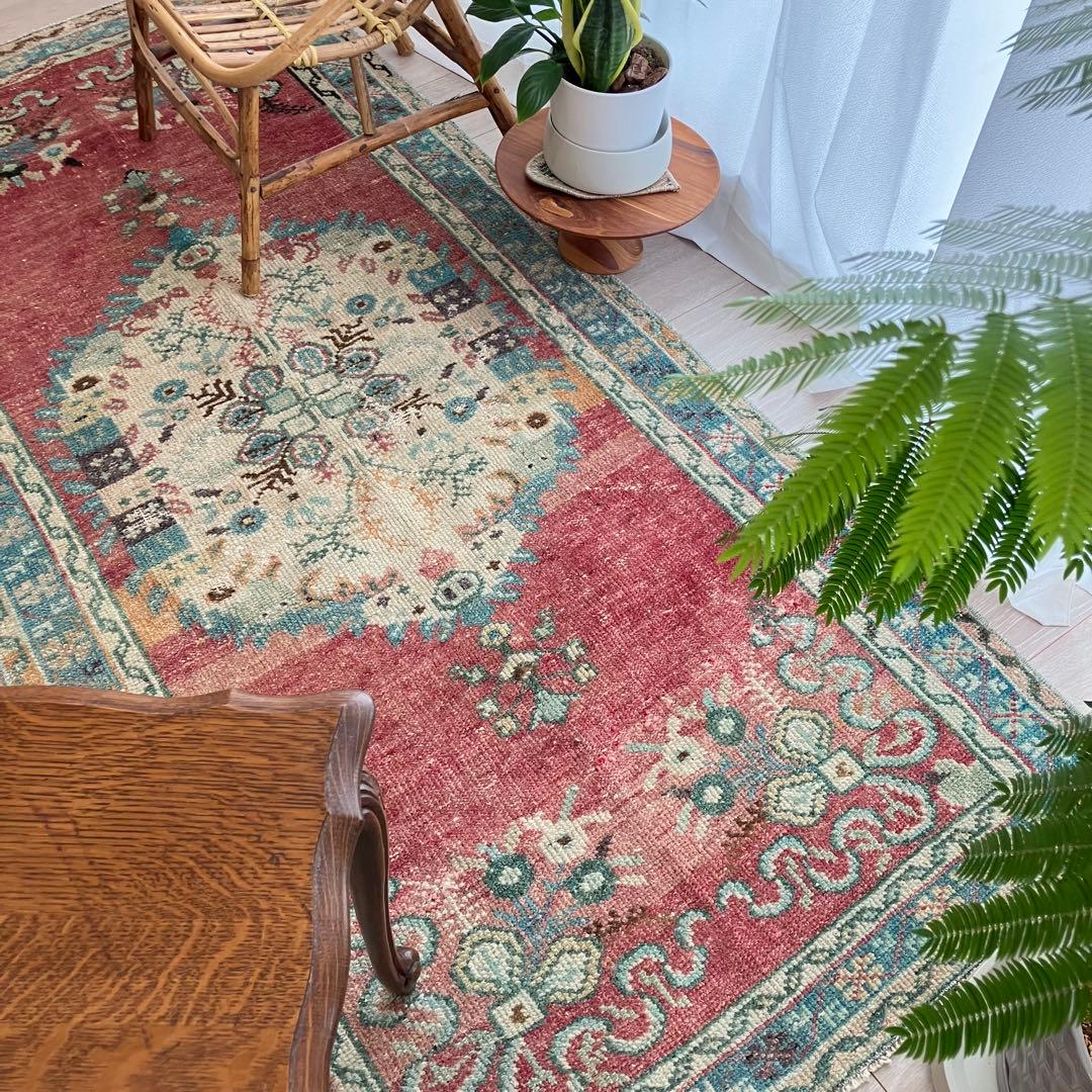 専用✳︎ギュネイラグ　柔らかレッド　ペールブルー　グリーン　トルコヴィンテージラグ