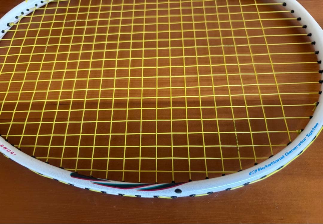 YONEX Astrox 33 バドミントンラケット