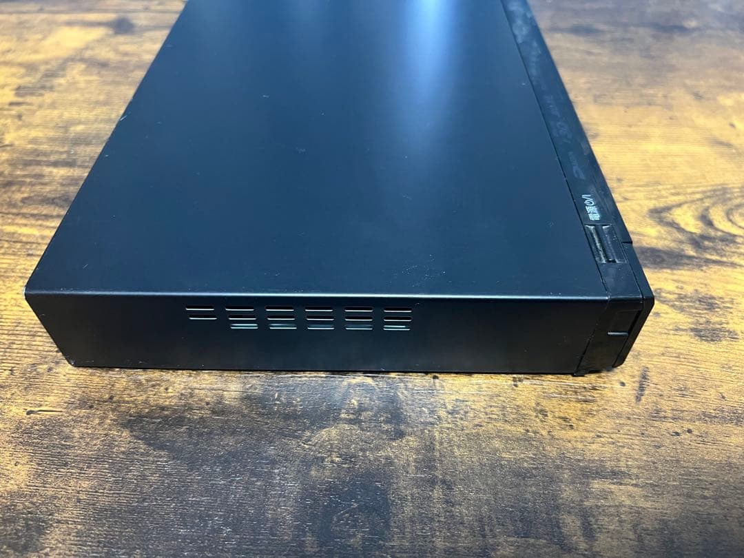 【内部清掃済】パナソニック製　ブルーレイレコーダー DMR-BWT560