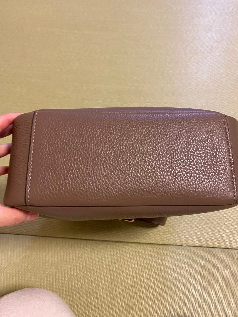 ママさん専用COACH ブラウンレザーショルダーバッグ