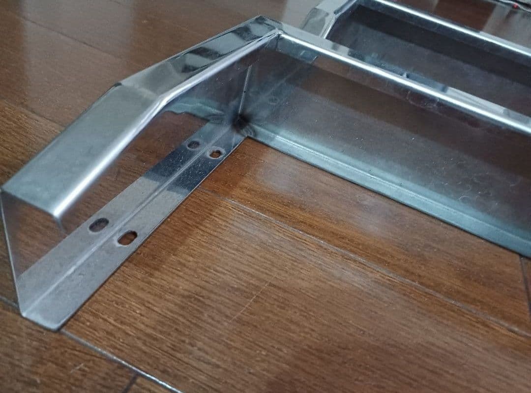 大型ステンレス製テールランプカバー