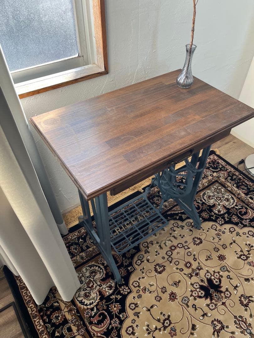 RICCAR アンティークテーブル