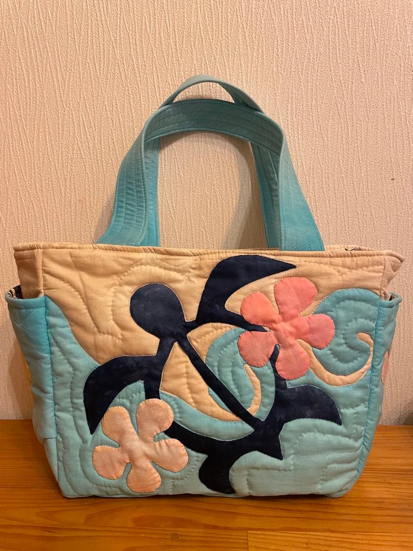 ハワイアンキルト　トートバッグ　キャリーオン