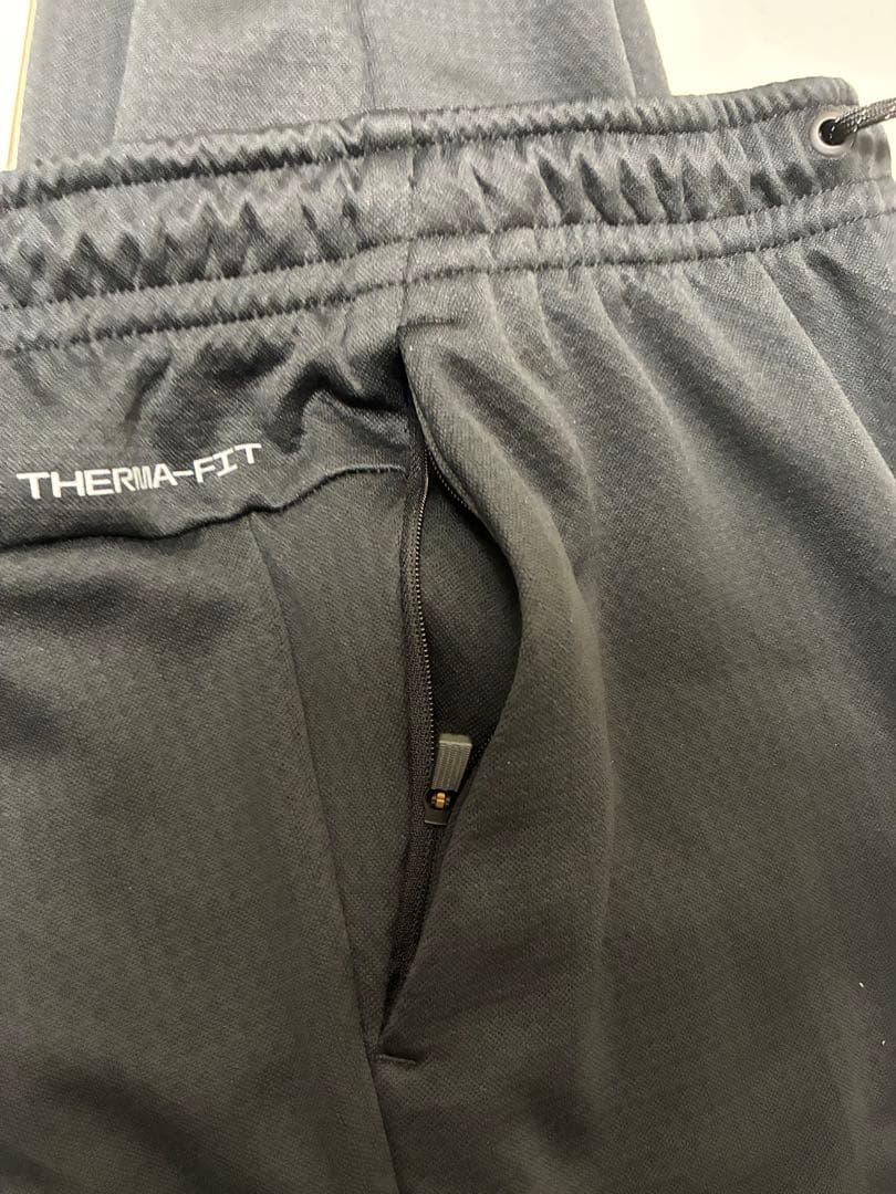 ナイキ　ジョガーパンツ　Mサイズ