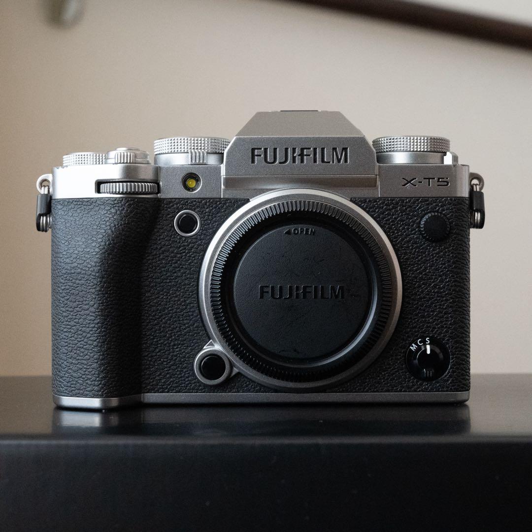 FUJIFILM X-T5 XF18-55mm レンズキット シルバー