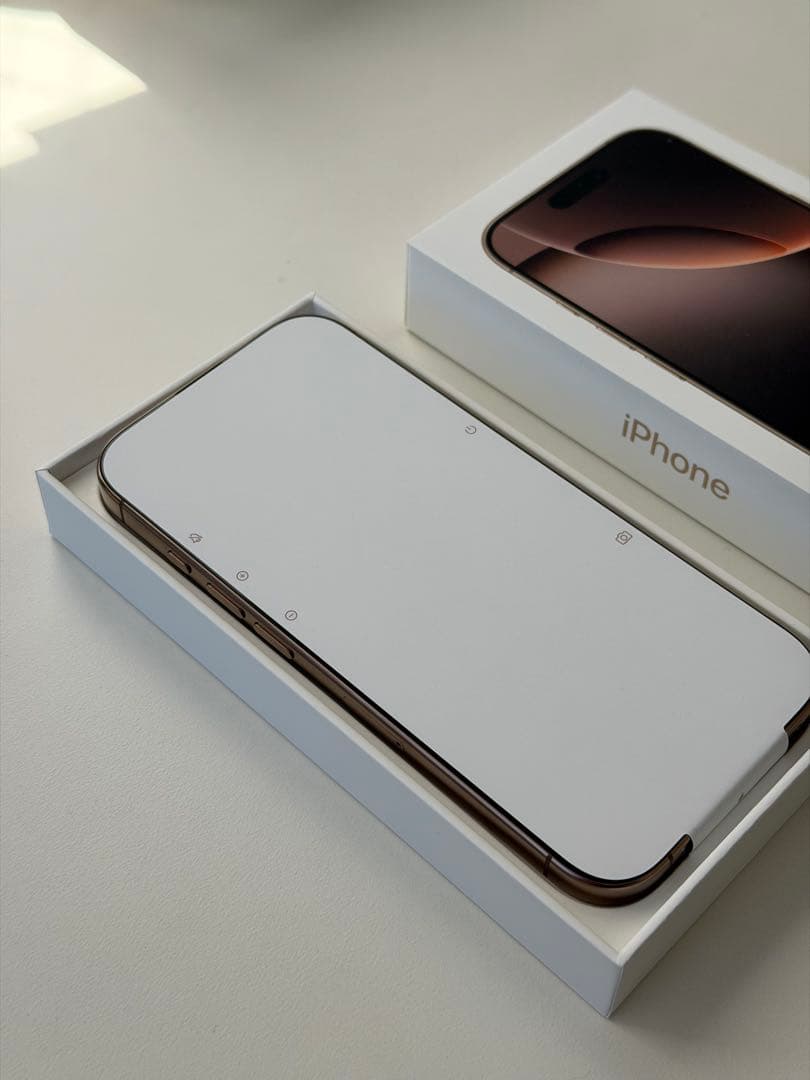 【交換後未使用】iPhone16 Pro 1TB デザートチタニウムSIMフリー