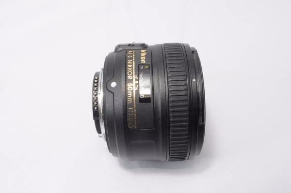 明るい単焦点 Nikon AF-S 50mm F1.8 G