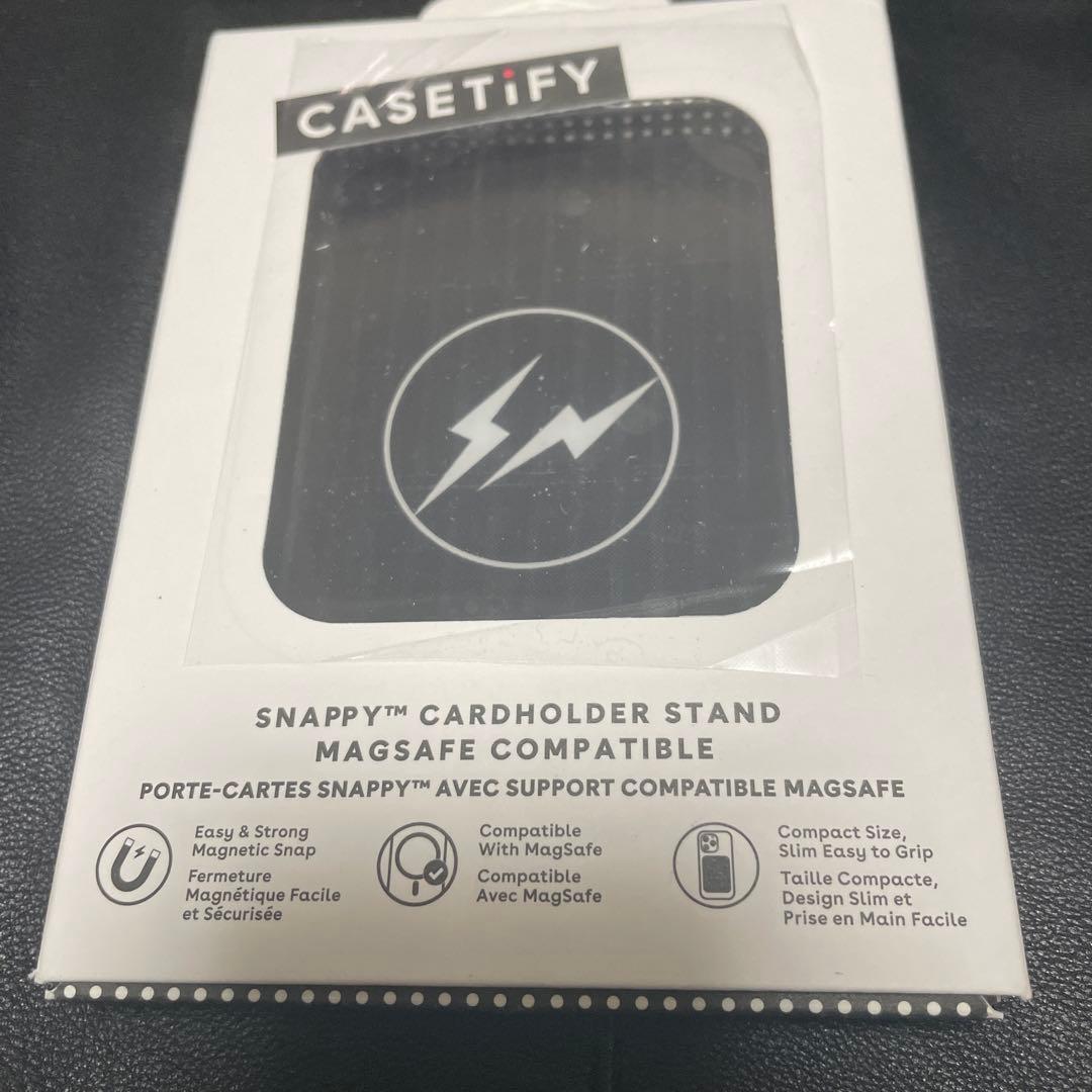 fragment xxx Snappy™ Cardholder Stand