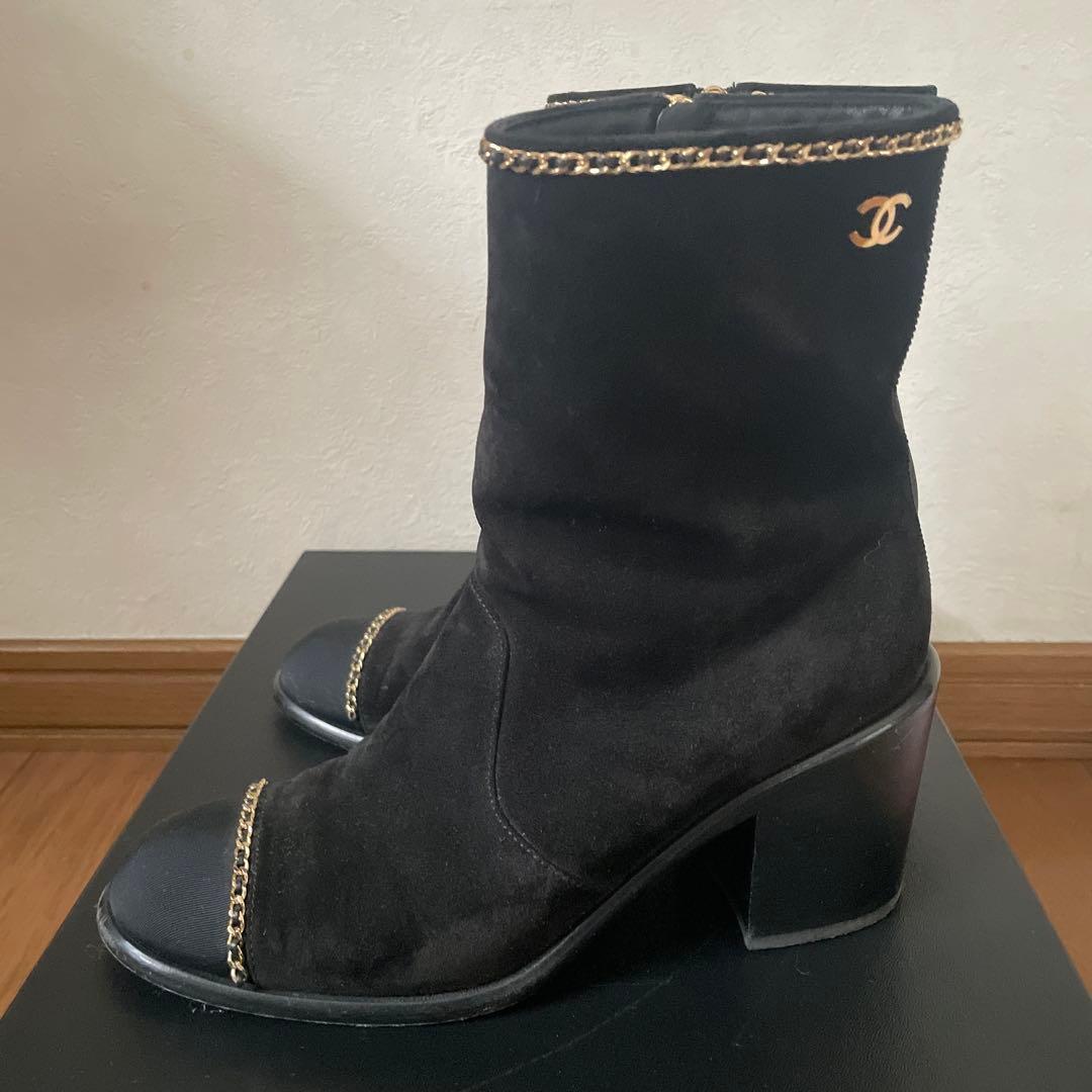 CHANEL 黒　スエード　ショートブーツ