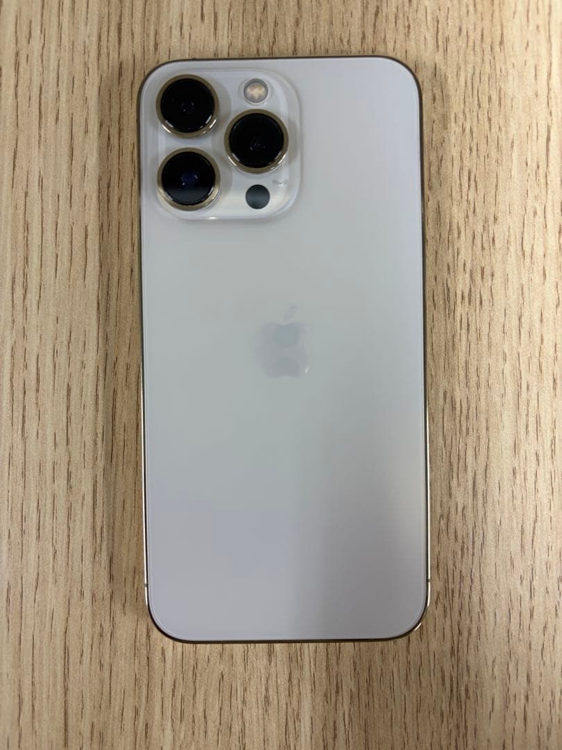 Apple iPhone 13 Pro ゴールド