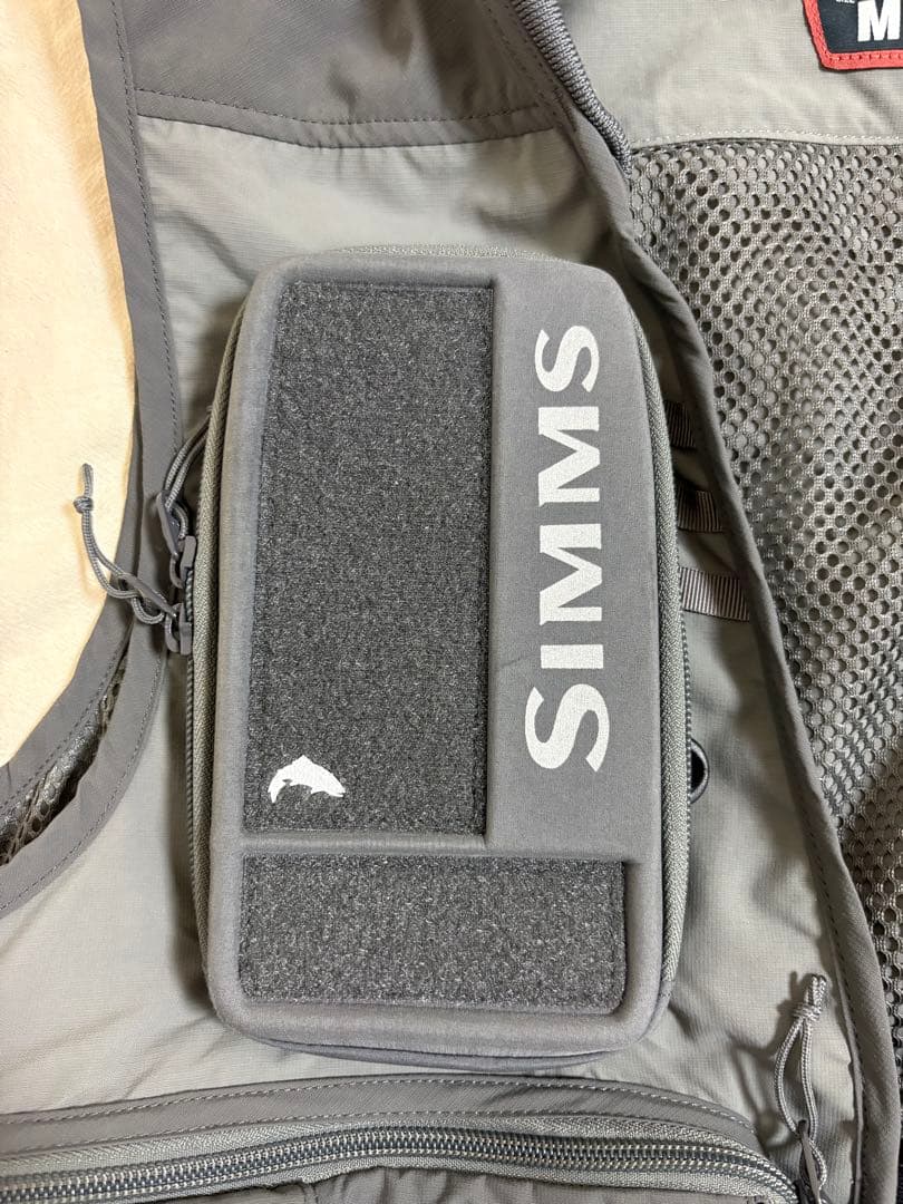 SIMMS フィッシングベスト M グレー