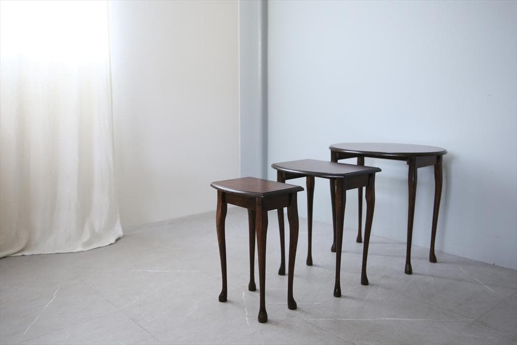 英国アンティーク猫脚ネストテーブル3台/木製机/サイドテーブル(92-238)