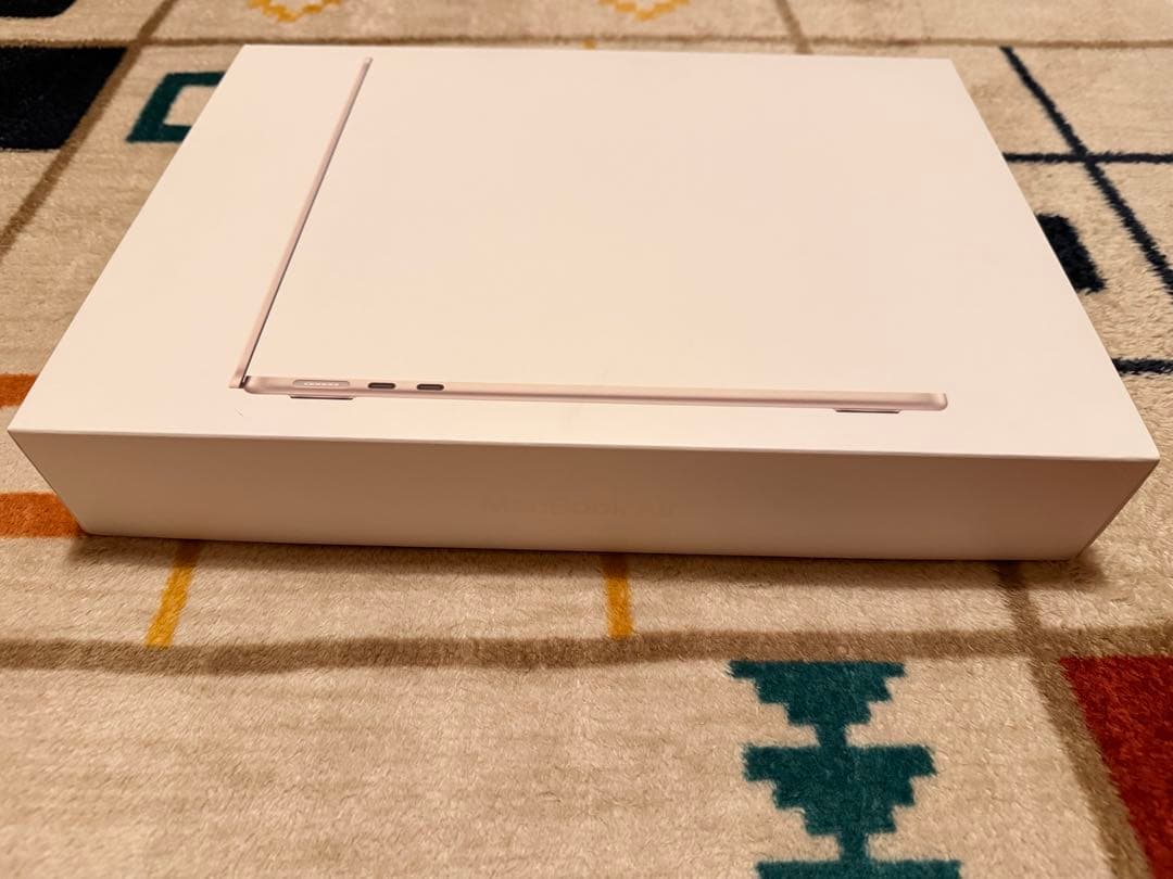 MacBook Air M2 13㌅ 16GB 256GB スターライト付属品有