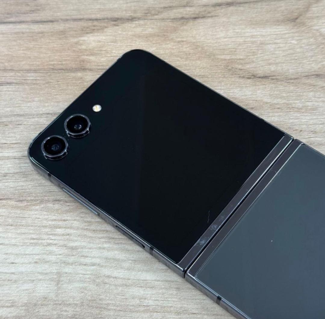 【良品】Android Galaxy Flip 5｜256gb｜SIMフリー版