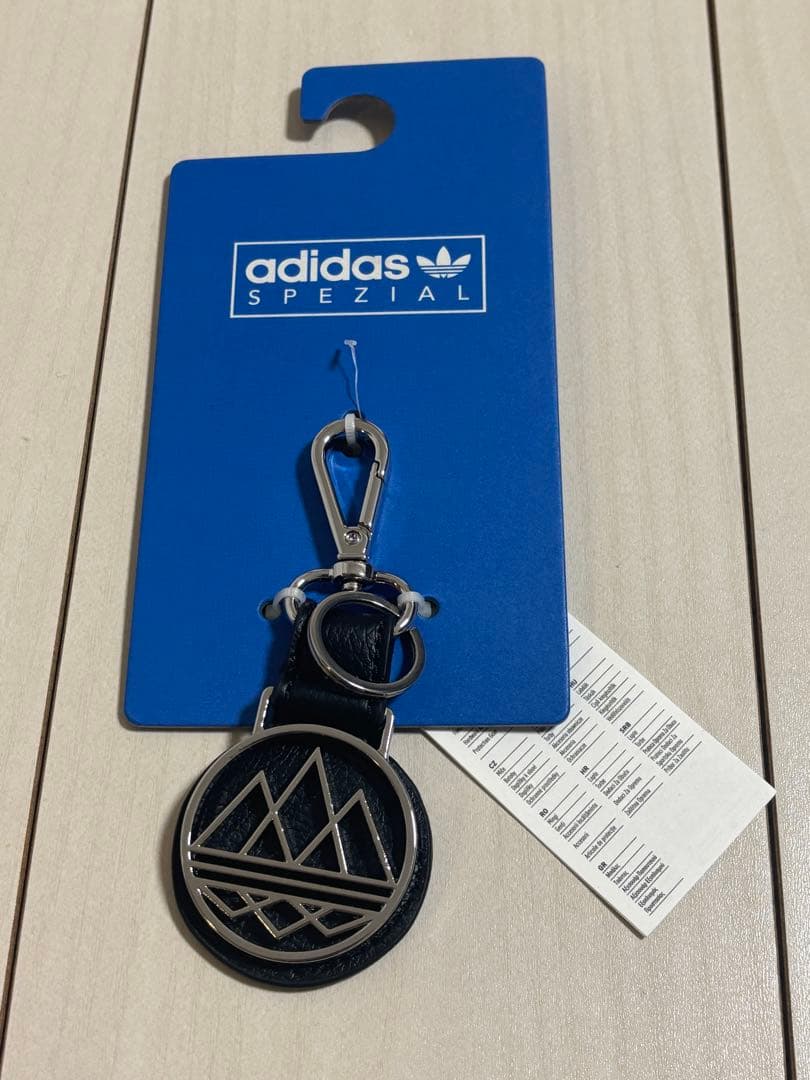 即完売 アディダス spzl キーリング spezial oasis