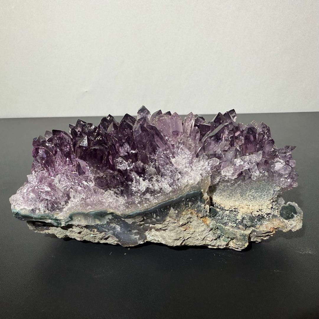 天然石アメジストの原石　置物　鉱物NO.011808