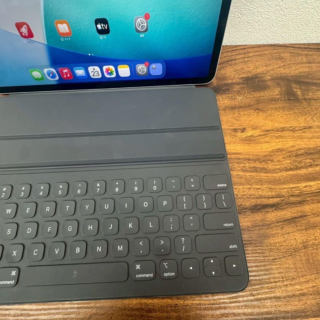 iPad Pro 12.9インチ 第3世代 64GB MTEM2J/A 極美品