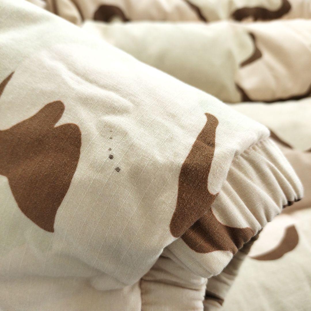 美品 ディスイズネバーザット ダウンジャケットカモフラ【Ｌ】