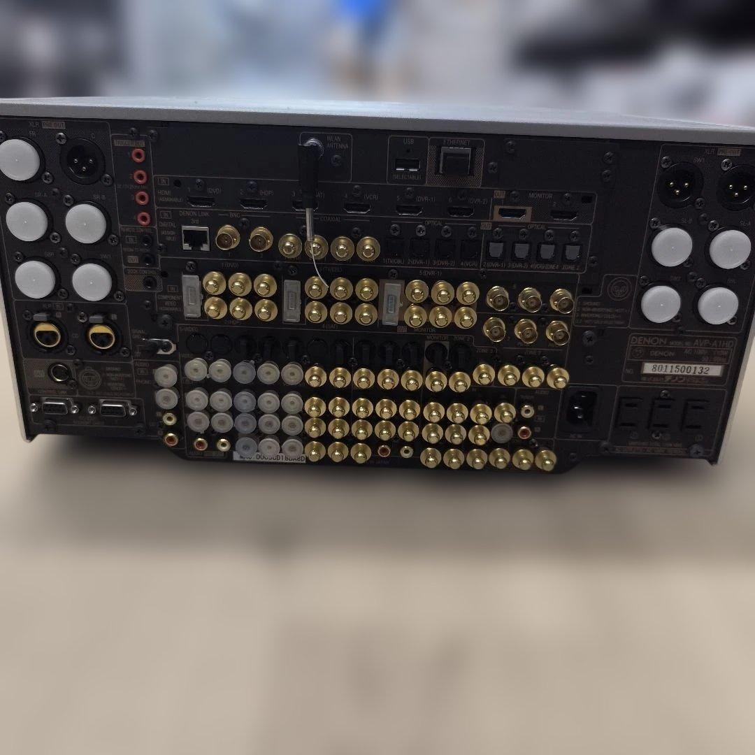 DENONデノン AVP-A1HD AVプリアンプ シルバー