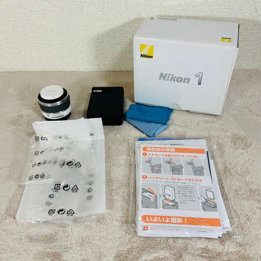 【美品】Nikon1 J1MODEL Zoom Lens Kit