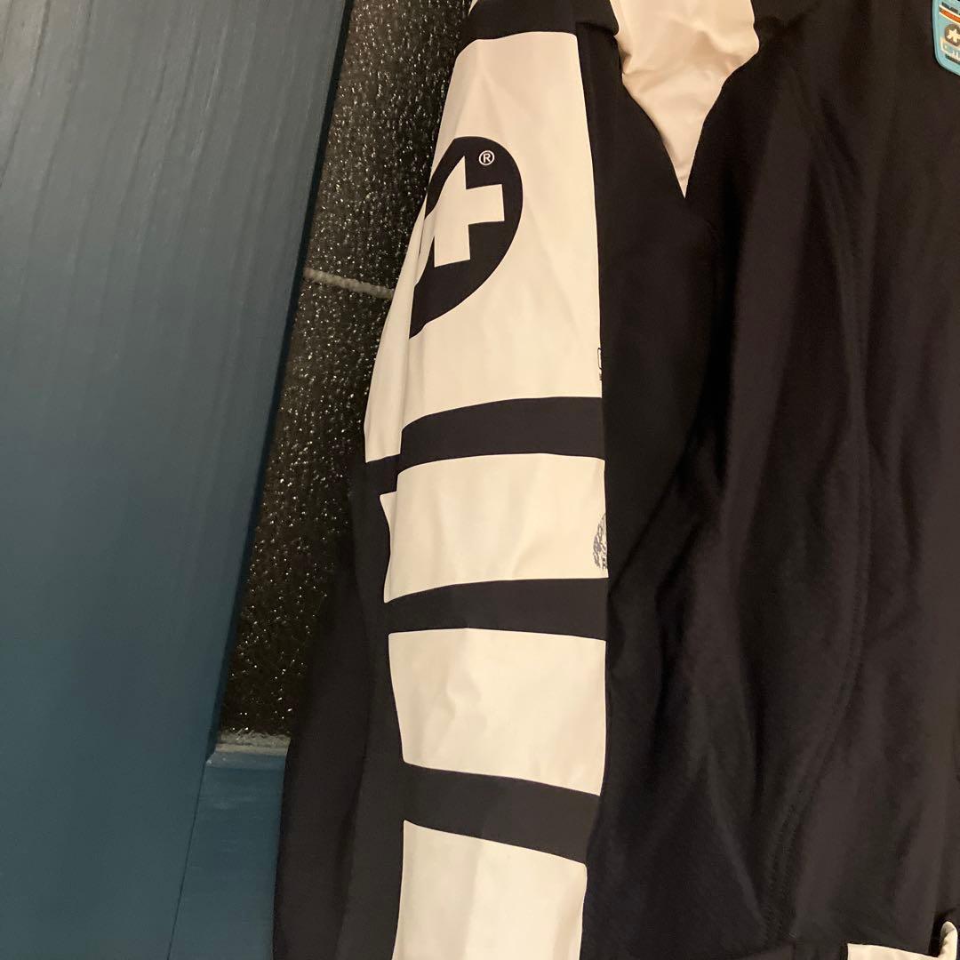 ASSOS R&D EXILE サイクルジャケット ブラック/ホワイト