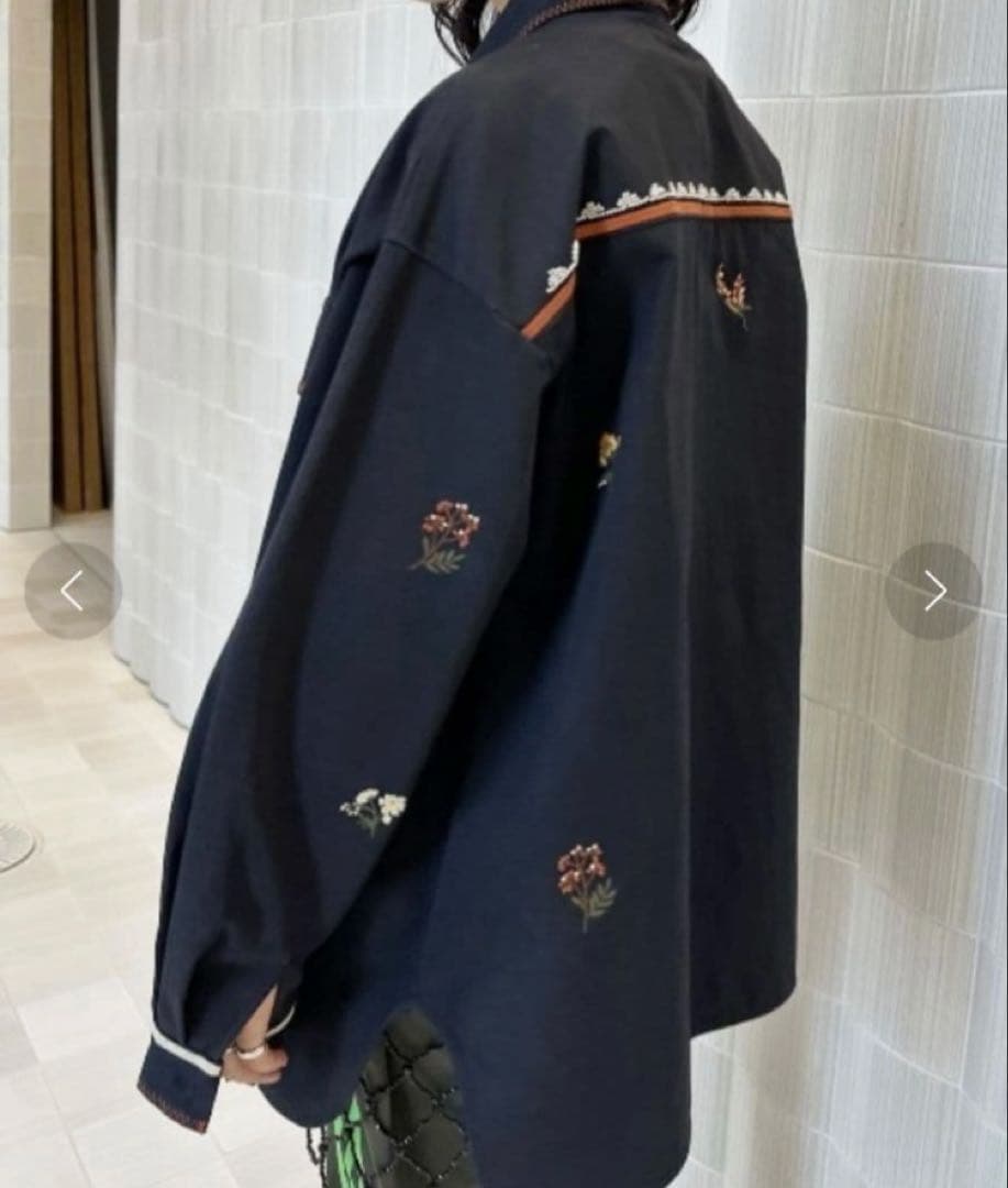 【極美品】AMERI SMALL FLOWER OVER SHIRT ブラック