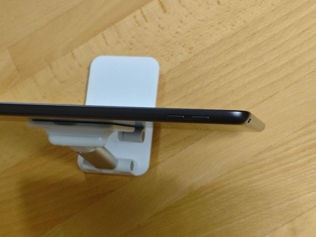 iPad 第9世代 64GB Wi-Fiモデル スペースグレイ