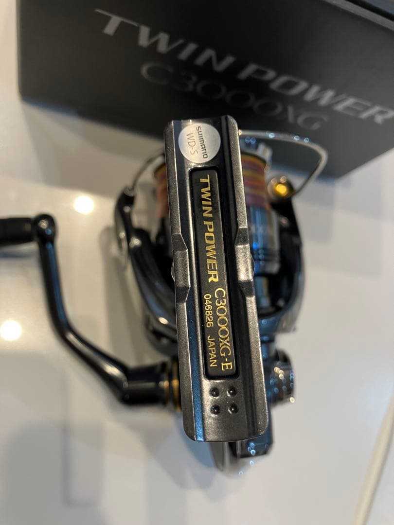 SHIMANO TWIN POWER C3000XG スピニングリール