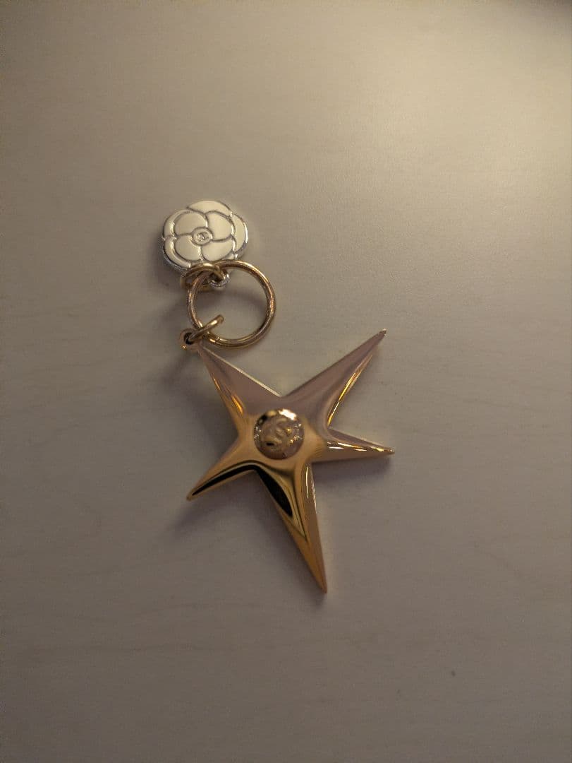 CHANEL クリスマスコフレ2025 アイシャドウ　マスカラセット　ポーチ