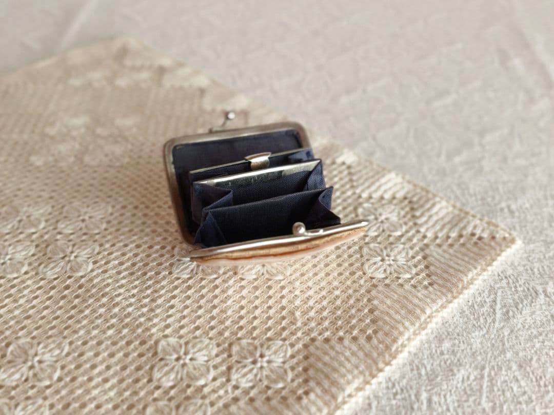 * vintage purse ୨୧ .·*° 貝がらの 小物入れ がま口