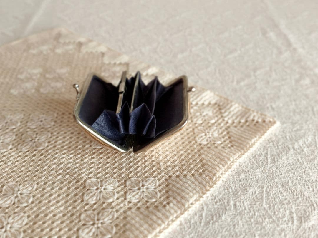 * vintage purse ୨୧ .·*° 貝がらの 小物入れ がま口