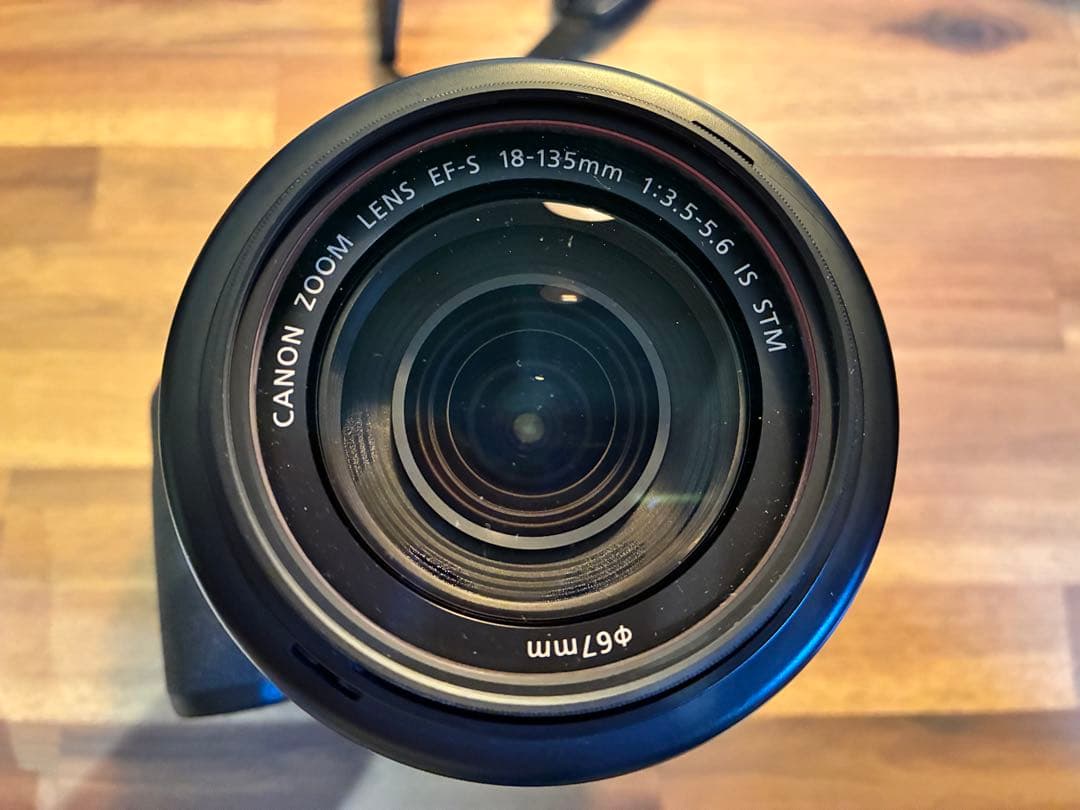 Canon EOS 70D デジタル一眼 EF-S（18-135mm）レンズ付き