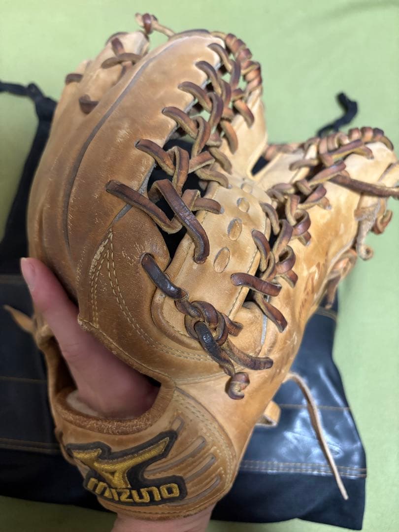 Mizuno Pro 硬式グローブ 茶色 専用バッグ付き