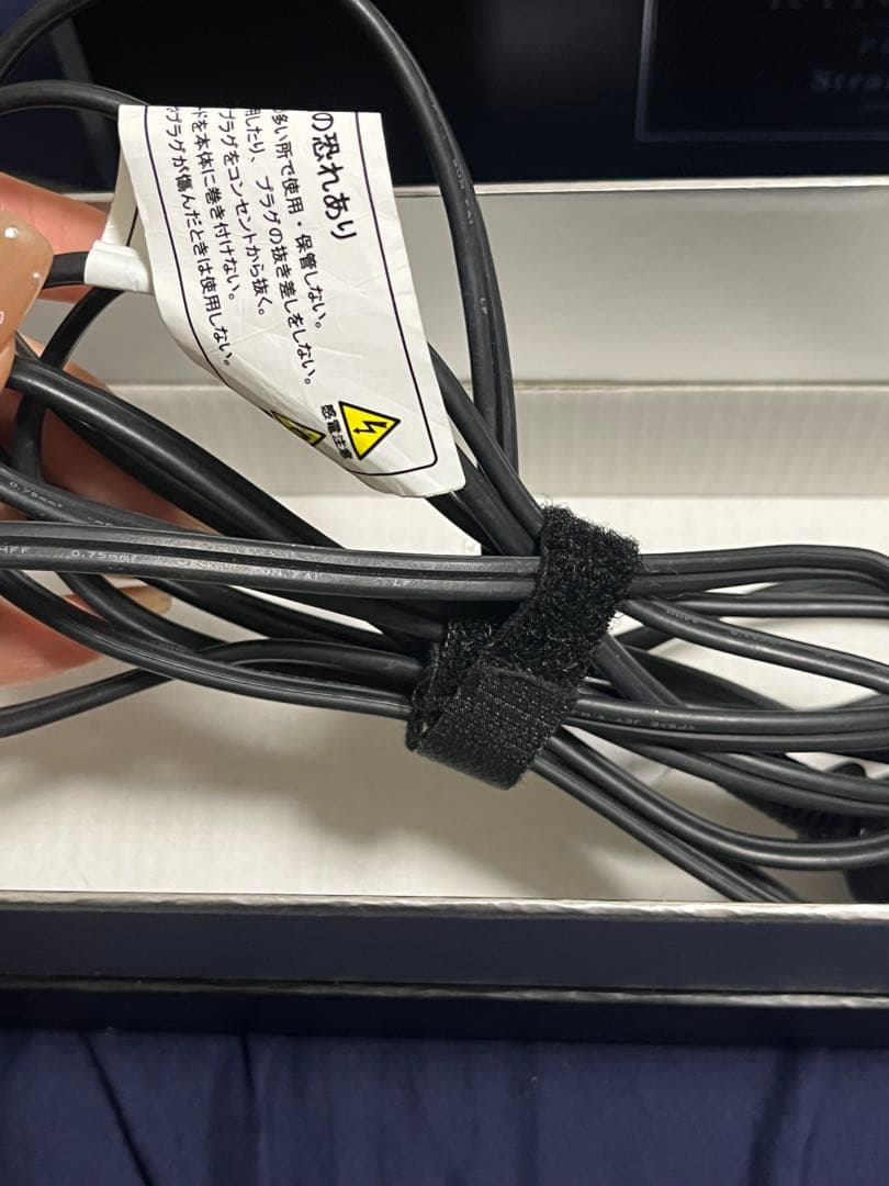 正規品　美品✨ 絹女 KINUJO PRO ヘアアイロン 最新モデル