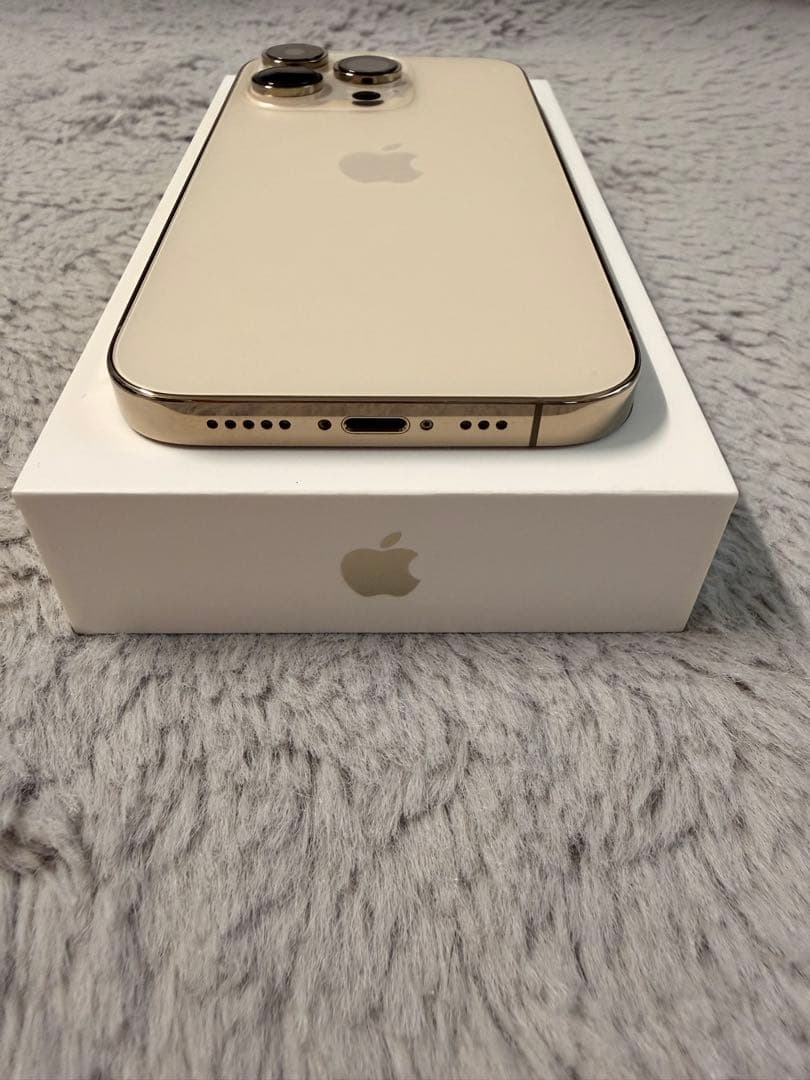 輝*き様 ［美品］Apple iPhone 14 Pro ゴールド 本体128G