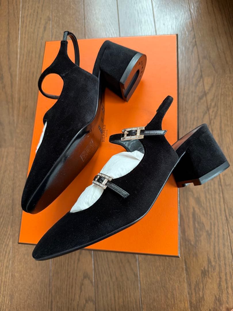 エルメス☆黒スエードストラップ付きミュール