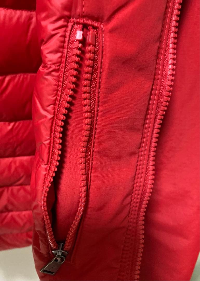 新品同様　人気の赤❣️ポロラルフローレンのダウンジャケット