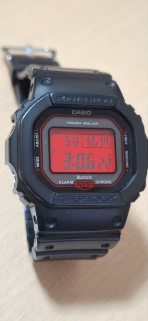 【美品】CASIO G-SHOCK GW-B5600AR-1JFソーラー電波