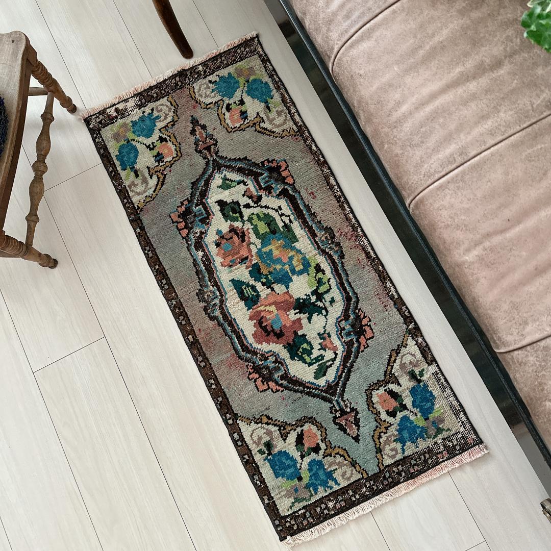 トルコ ヴィンテージラグ A50人気柄 レア ペールブルー ピンク グリーン