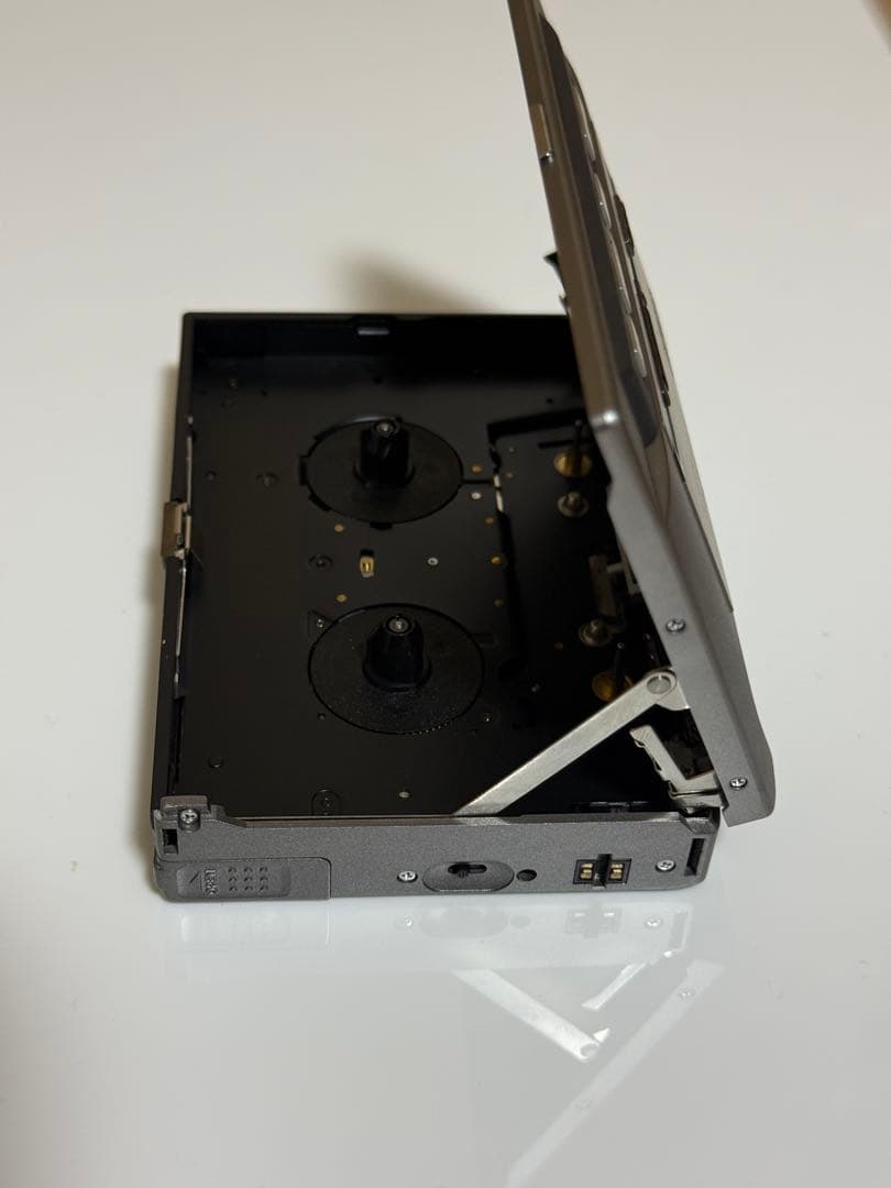 AIWA HS-PX50 シルバーポータブルカセットプレーヤー