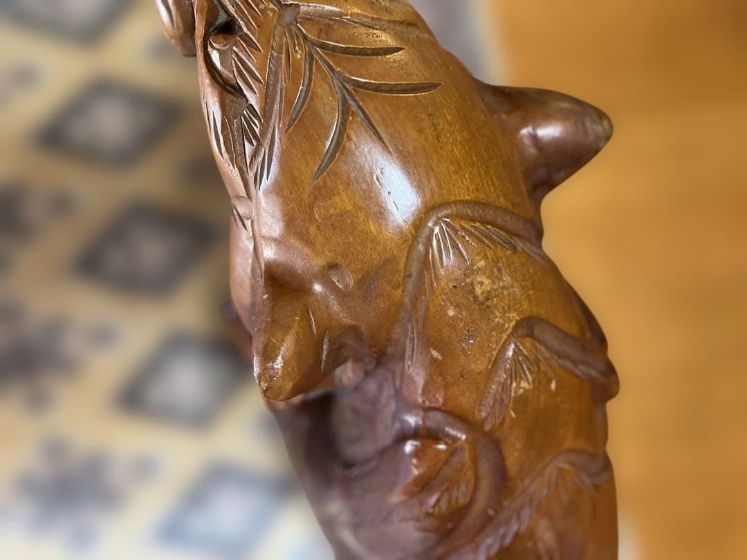 木彫り虎 置物 大型 手彫り 彫刻 オブジェ 縁起物