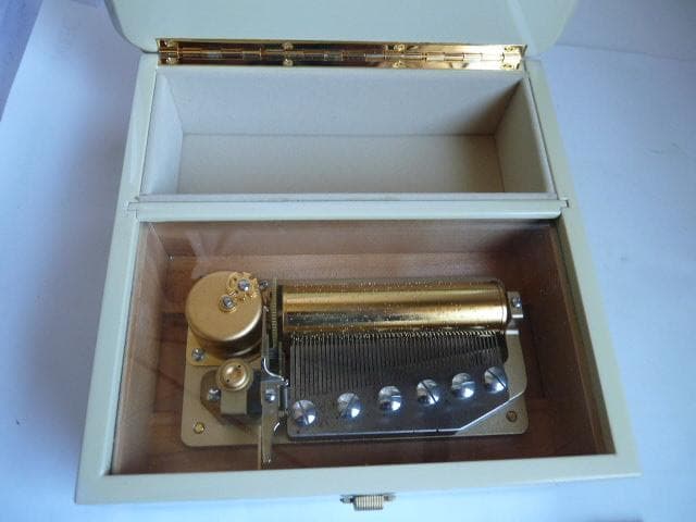 オルフェウス 象嵌 高級オルゴール 波浮の港/城ケ島の雨　アンティーク