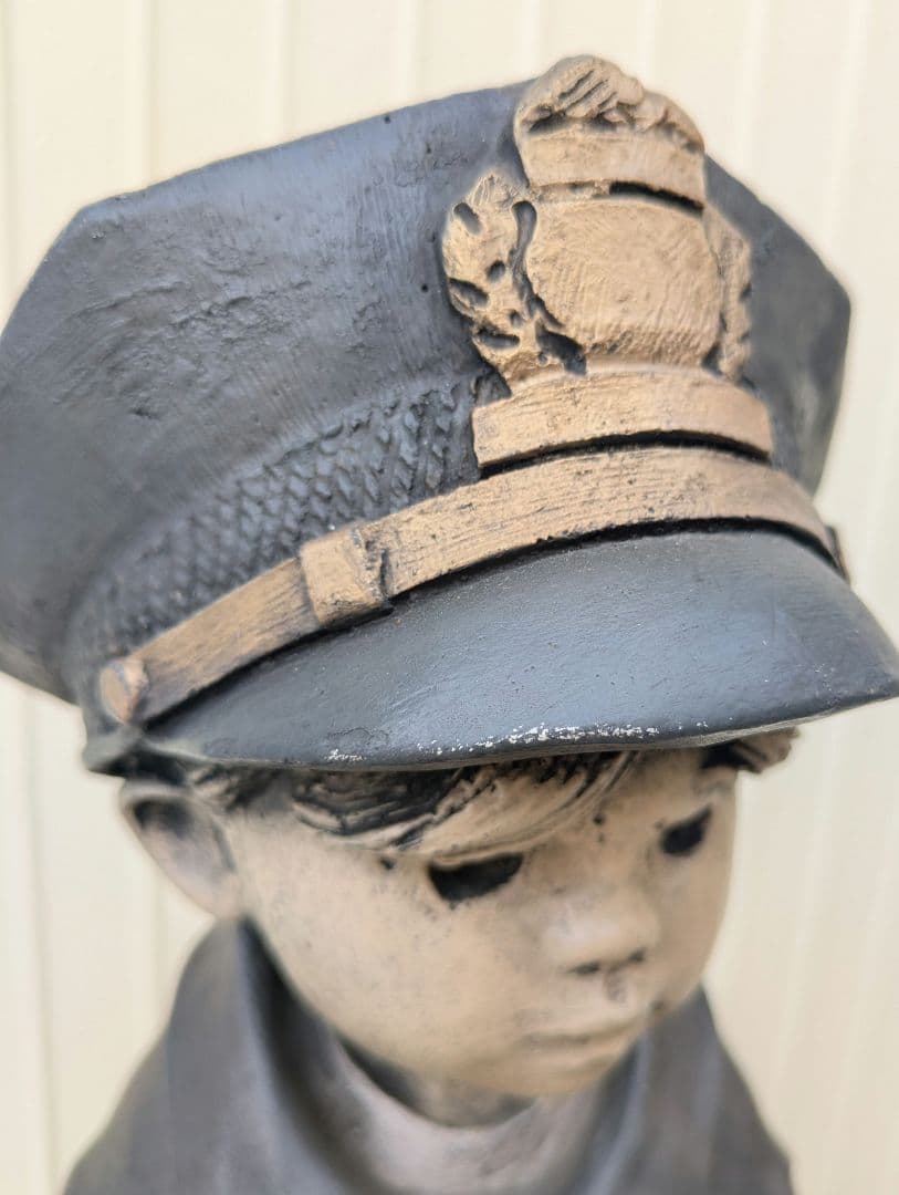 HENRI スタジオ　ポリスマン