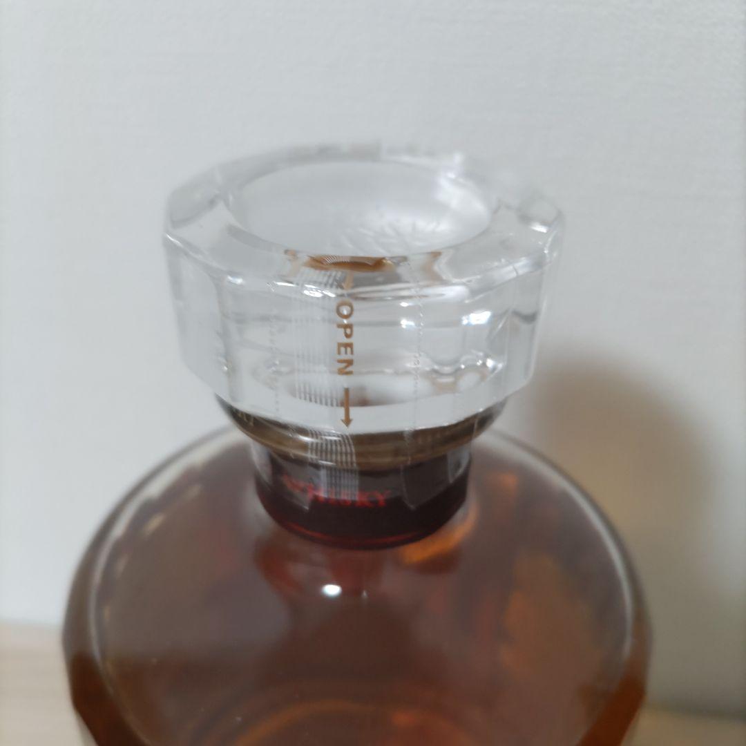 サントリー 響ＢＨ２０２２　７００ｍｌカートン付