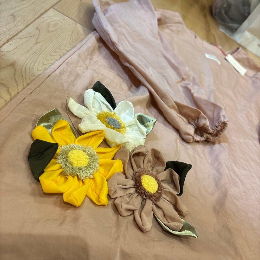 Potechino 花の刺繍付き　割烹着　新品