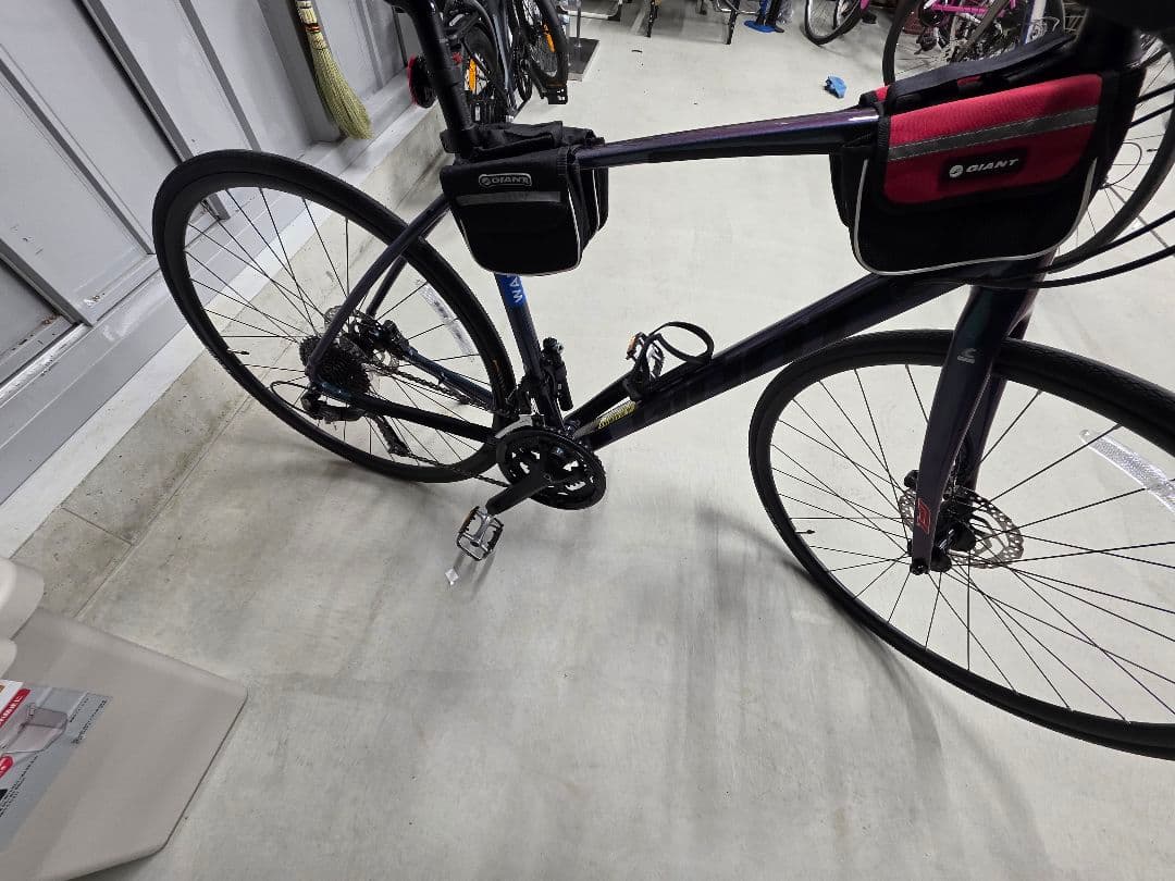 サイクリングシーズン来る！美品現状装備フルセットジャイアントRX２ディスク