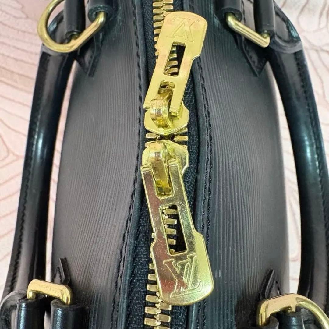限定価格Louis Vuitton エピレザーブラック ハンドバッグ多少値下げ可
