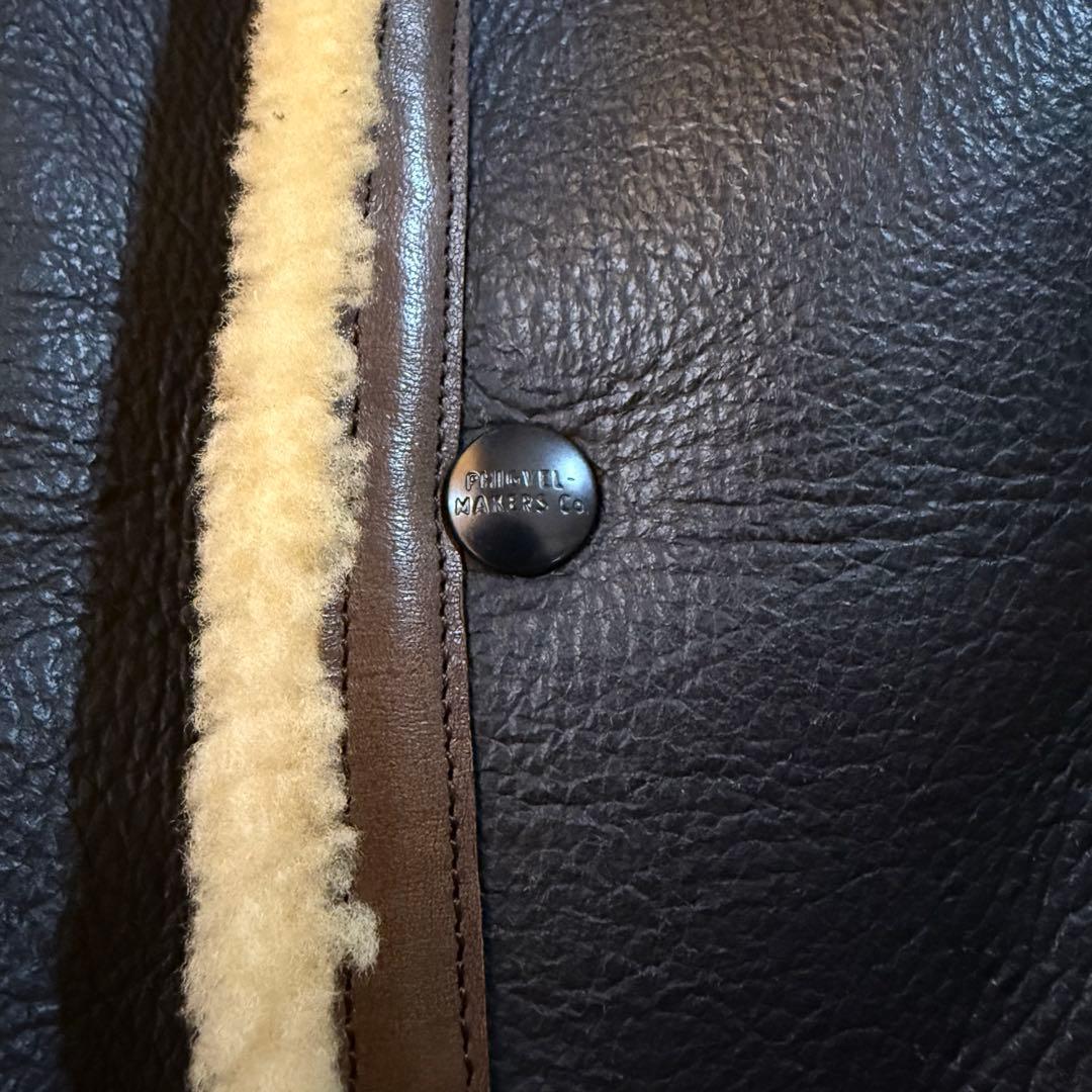 トップス PHIGVEL