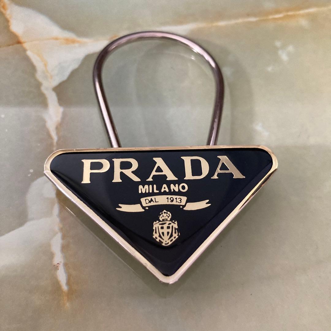 PRADA プラダ　キーホルダー