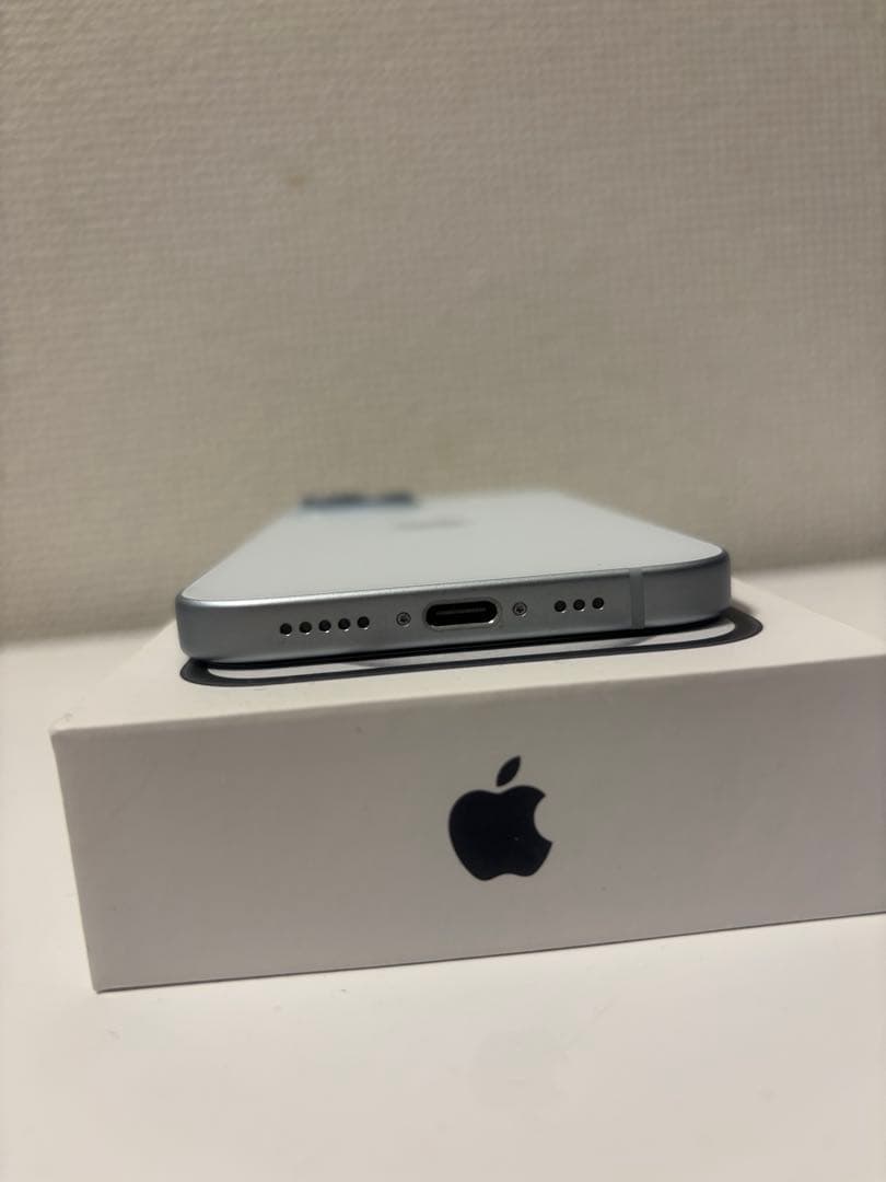 Apple iPhone 15 256GB ブルー